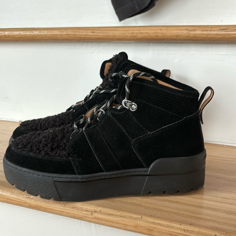 Women’s comfortable boots